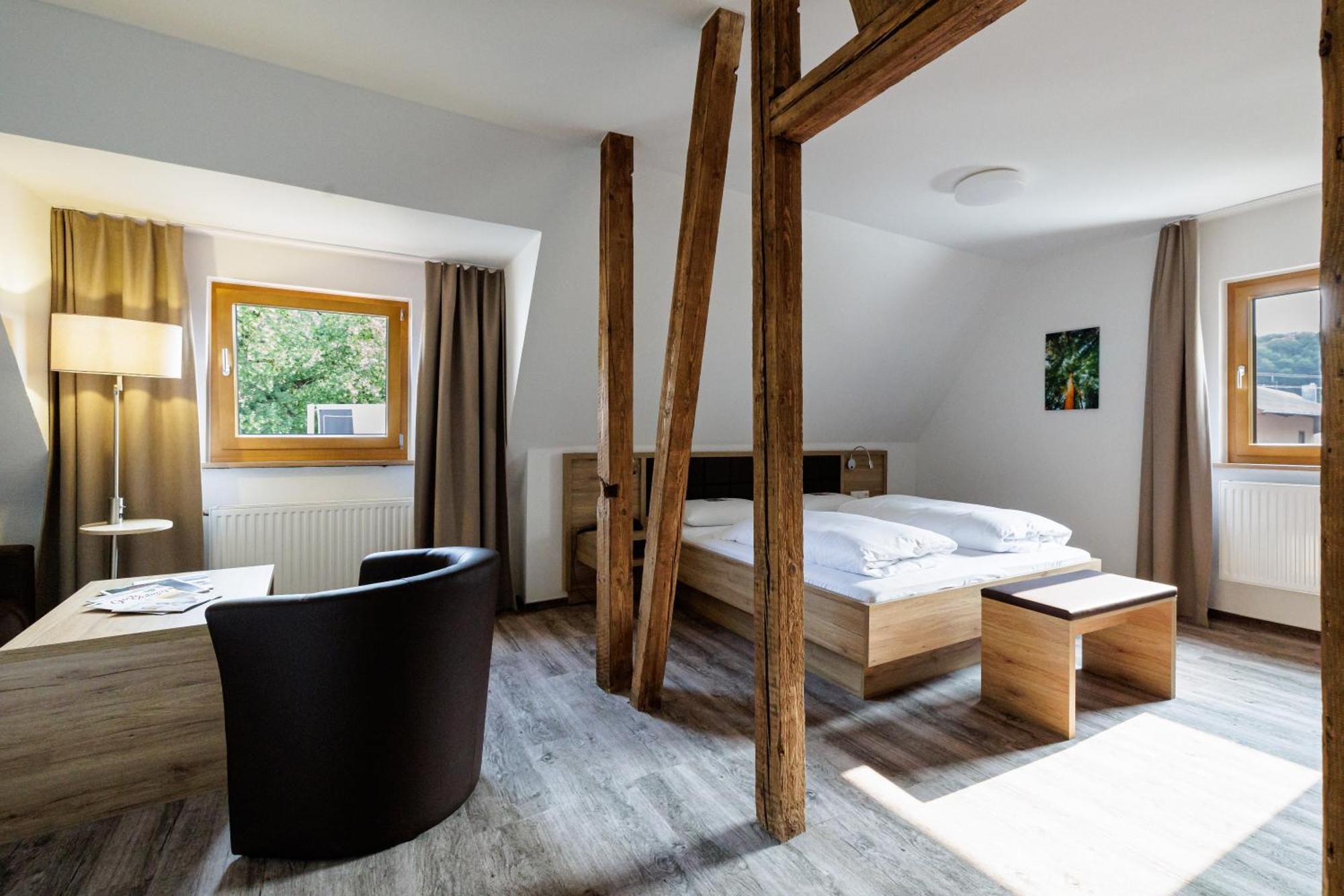 Flair Hotel Gasthof Zum Hirsch Hayingen Екстериор снимка