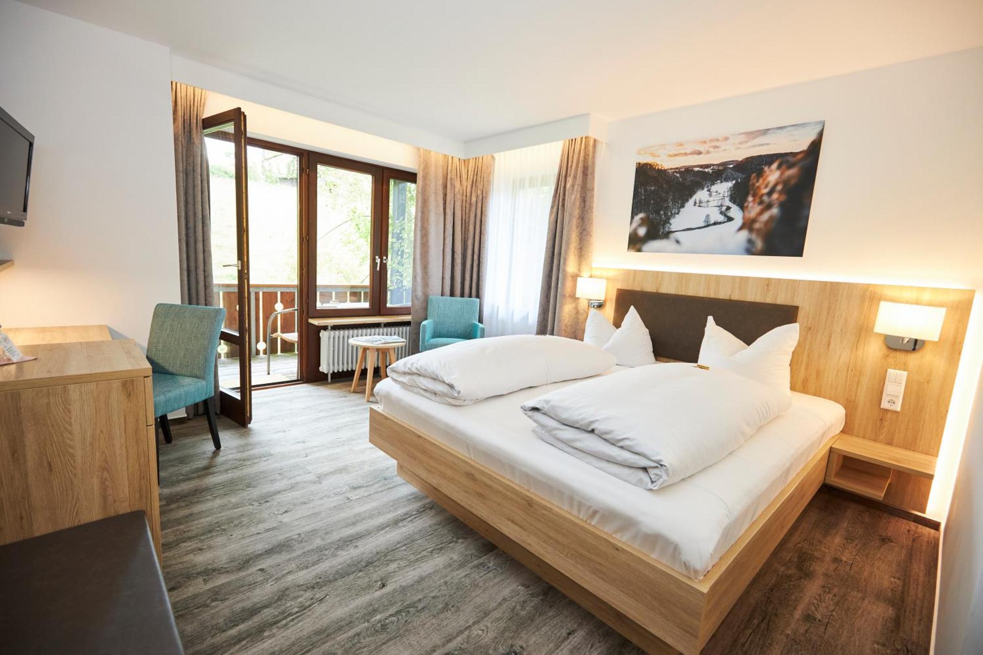 Flair Hotel Gasthof Zum Hirsch Hayingen Екстериор снимка