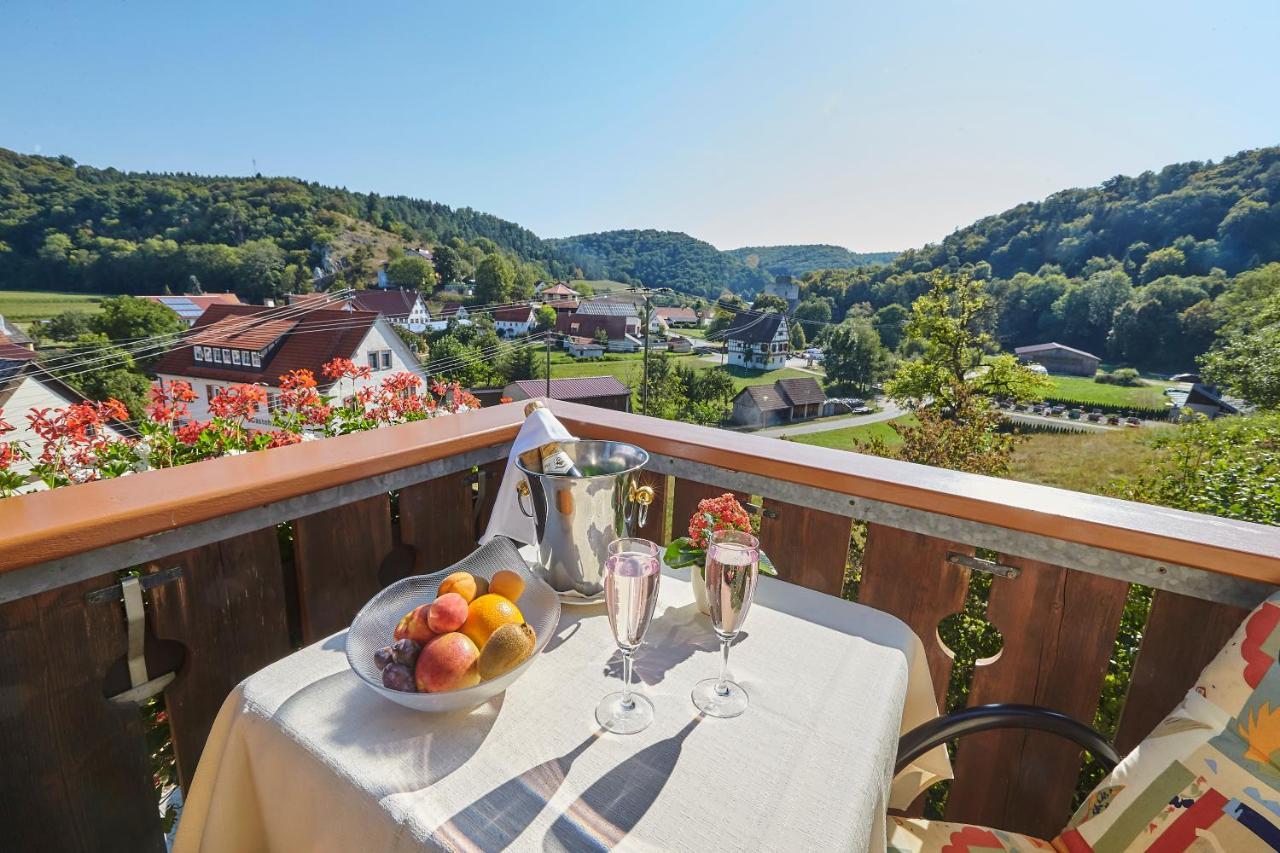 Flair Hotel Gasthof Zum Hirsch Hayingen Екстериор снимка